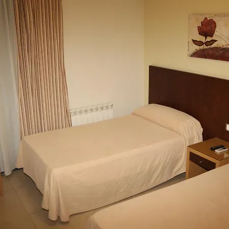 Macami Hotel 2*