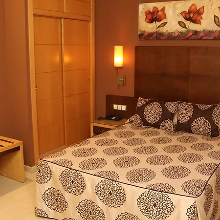 Hotel Macami 2*