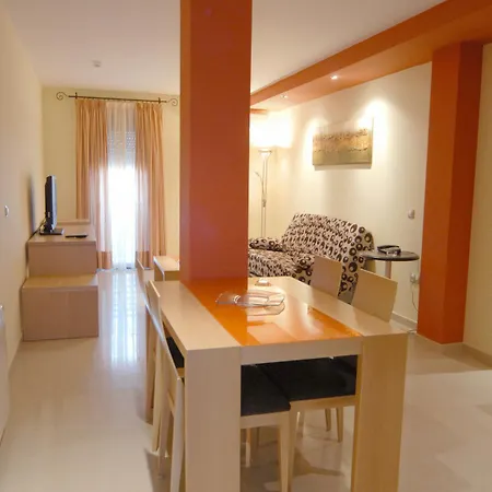 Hotel Macami 2*