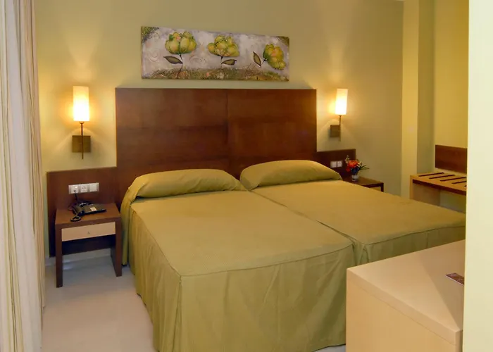 Otel Macami El Carpio