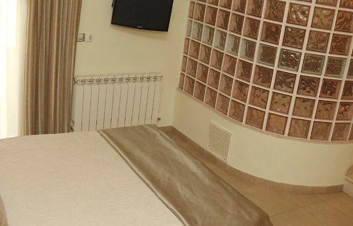 Macami Otel 2*