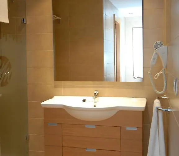 Macami Otel 2*