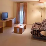 Macami Hotel 2*
