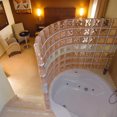 Macami 2*